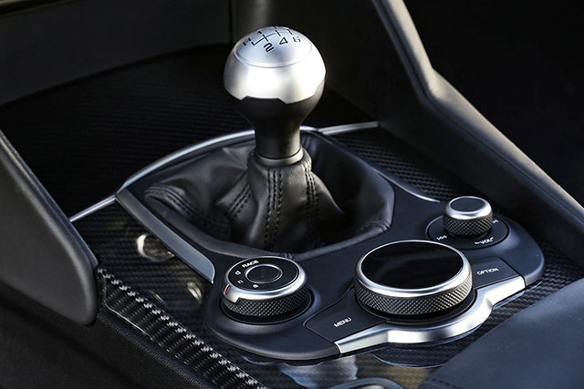 Alfa Romeo Giulia Quadrifoglio Alfa Romeo Giulia Quadrifoglio