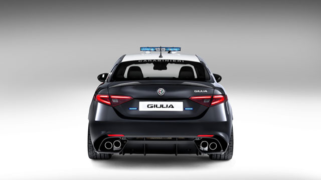 Alfa Romeo Giulia Quadrifoglio Alfa Romeo Giulia Quadrifoglio