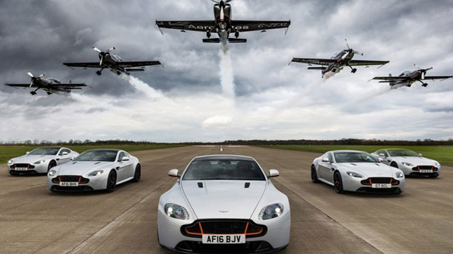 Aston Martin V8 Vantage S Blade Edition Aston Martin V8 Vantage S Blade Edition