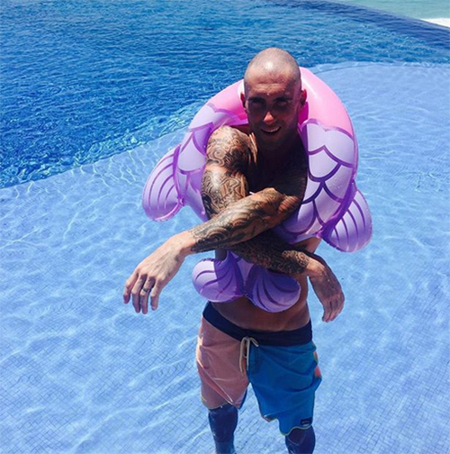 อดัม เลอวีน อดัม เลอวีน