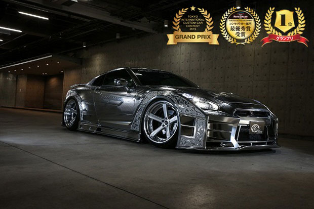 Kuhl Racing Engraved Nissan GT-R Kuhl Racing Engraved Nissan GT-R