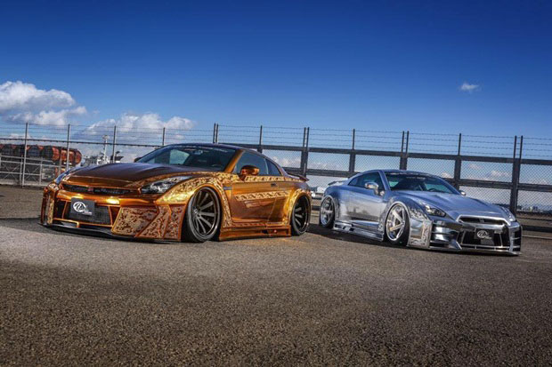 Kuhl Racing Engraved Nissan GT-R Kuhl Racing Engraved Nissan GT-R