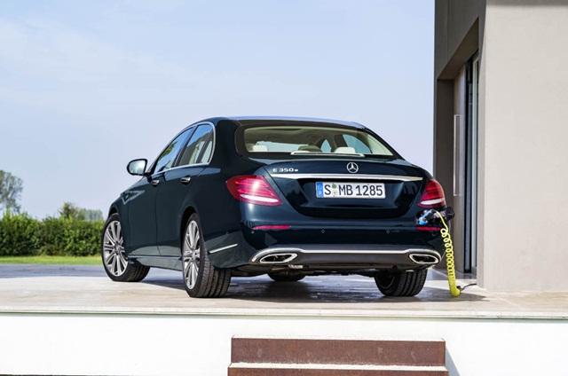 Mercedes-Benz E-Class 2016 Mercedes-Benz E-Class 2016