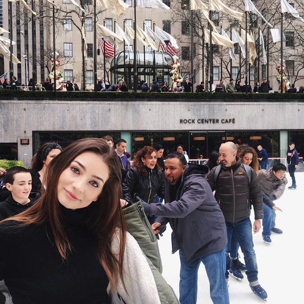 มีโดว์ ลูกสาวพอล วอล์คเกอร์ มีโดว์ ลูกสาวพอล วอล์คเกอร์