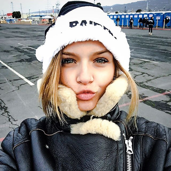 Josephine Skriver นางฟ้าวิคตอเรียซีเคร็ตคนใหม่ ที่แม่เป็นเลสเบี้ยน พ่อเป็นเกย์