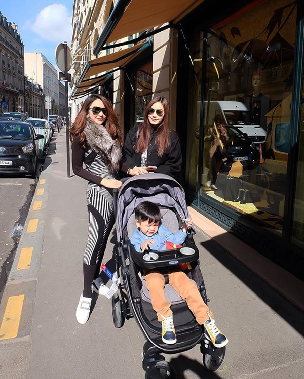 เมย์ หนิง ครีม เป้ย แท็คทีมเที่ยวปารีส เมย์ หนิง ครีม เป้ย แท็คทีมเที่ยวปารีส