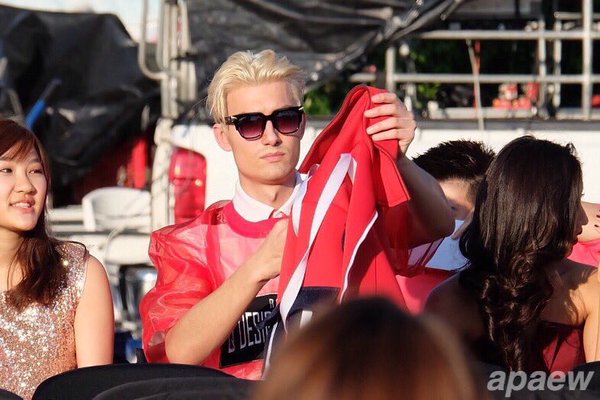 Andreas แฟน ติช่า The Face 2 เชียร์ติดขอบเวที #ทีมแฟนติช่า Andreas แฟน ติช่า The Face 2 เชียร์ติดขอบเวที #ทีมแฟนติช่า