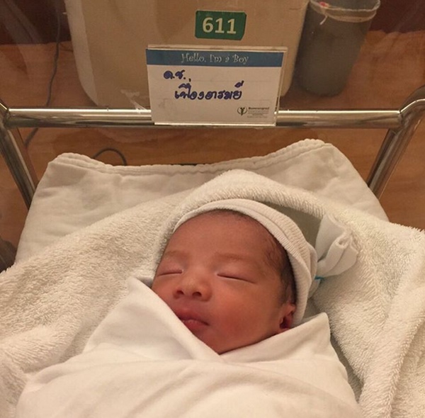 แนน ชลิตา คุณแม่ป้ายแดง สุดปลื้ม คลอดลูกชายคนแรกแล้ว แนน ชลิตา คุณแม่ป้ายแดง สุดปลื้ม คลอดลูกชายคนแรกแล้ว