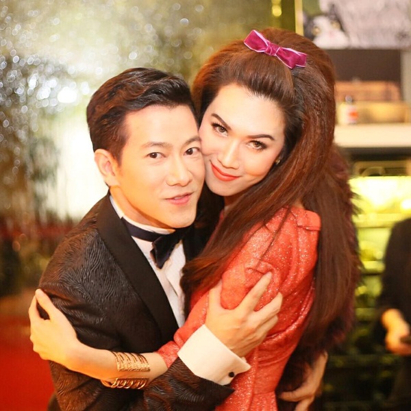 รวมภาพแก๊งซุปตาร์ สวมชุดอลังจัดเต็ม ร่วมปาร์ตี้วันเกิด ชาย อานันท์ทวีป รวมภาพแก๊งซุปตาร์ สวมชุดอลังจัดเต็ม ร่วมปาร์ตี้วันเกิด ชาย อานันท์ทวีป