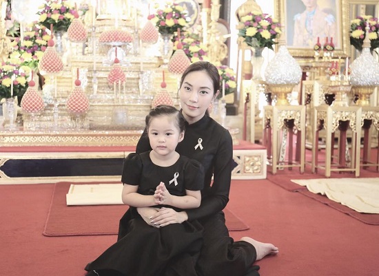 น้องณิรินลูกหนิง ปณิตา น้องณิรินลูกหนิง ปณิตา