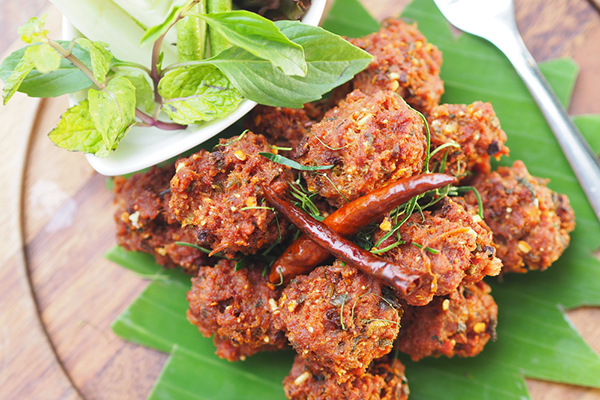 ลาบหมูทอด ลาบหมูทอด