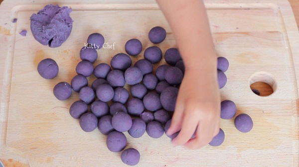 ขนมไข่นกกระทามันเทศญี่ปุ่น ขนมไข่นกกระทามันเทศญี่ปุ่น