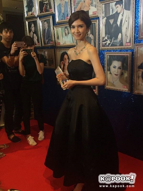 โบว์ แวนด้า โบว์ แวนด้า