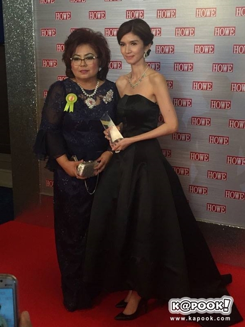 โบว์ แวนด้า โบว์ แวนด้า