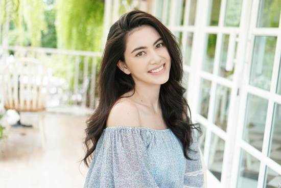 ใหม่ ดาวิกา ใหม่ ดาวิกา