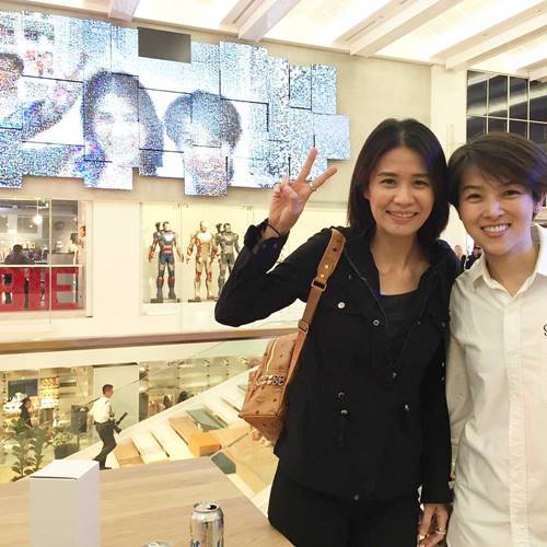 จอยซ์ TK จอยซ์ TK