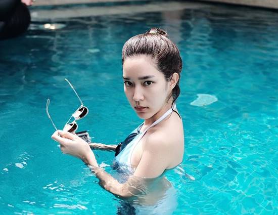 โม มนชนก โม มนชนก