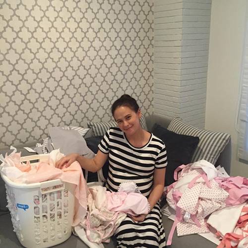 แอน อลิชา แอน อลิชา