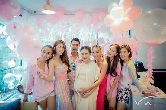 แอน อลิชา แอน อลิชา