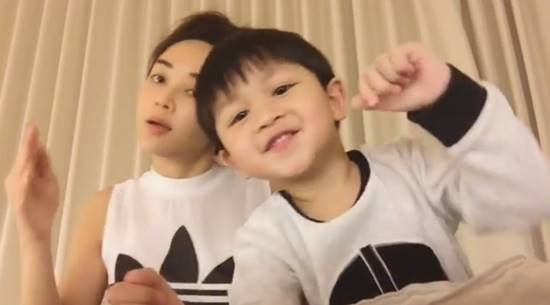 แม่เป้ย น้องโปรด แม่เป้ย น้องโปรด