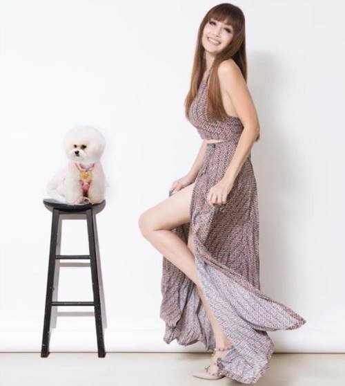 บุ๋ม ตรีรัก บุ๋ม ตรีรัก