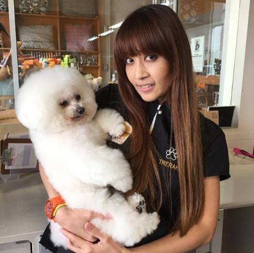 บุ๋ม ตรีรัก บุ๋ม ตรีรัก