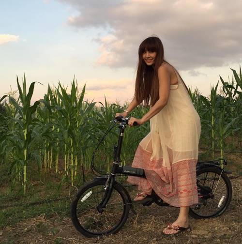 บุ๋ม ตรีรัก บุ๋ม ตรีรัก