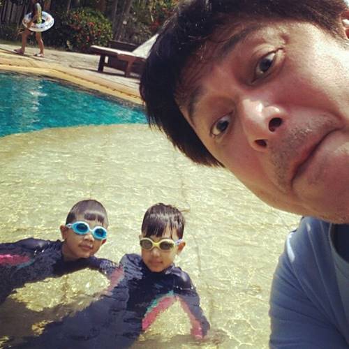 ครอบครัว หนุ่ม สันติสุข ครอบครัว หนุ่ม สันติสุข