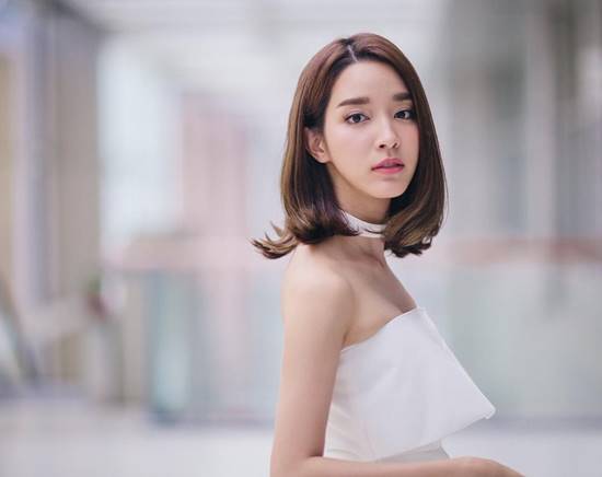 โม มนชนก โม มนชนก