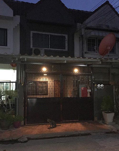รีโนเวททาวน์เฮ้าส์ 2 ชั้น รีโนเวททาวน์เฮ้าส์ 2 ชั้น