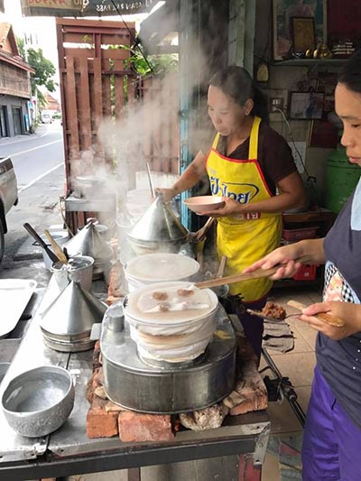 ร้านอาหารเชียงใหม่ ร้านอาหารเชียงใหม่