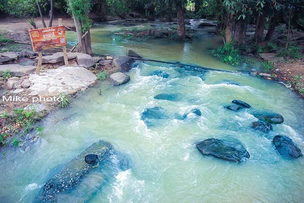 น้ำตกธารท่าลี่ น้ำตกธารท่าลี่