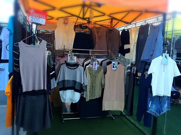 ตลาดนัดกลางคืนแบกะดิน ตลาดนัดกลางคืนแบกะดิน