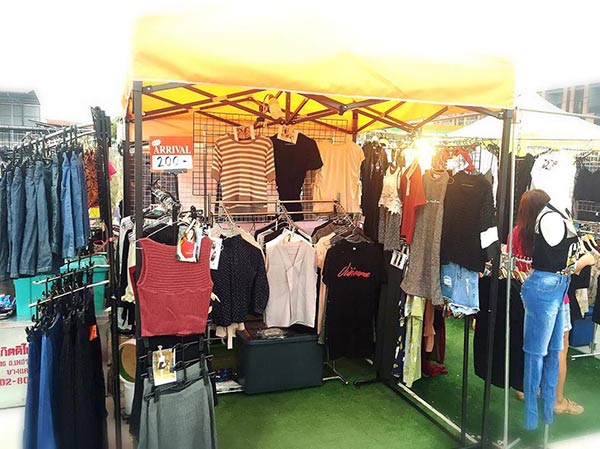 ตลาดนัดกลางคืนแบกะดิน ตลาดนัดกลางคืนแบกะดิน