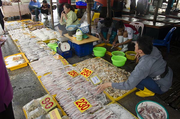 เที่ยวบางแสน 2 วัน 1 คืน ตลาดเก่าอ่างศิลา 133 ปี