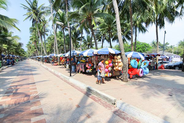 เที่ยวบางแสน 2 วัน 1 คืน ชายหาดบางแสน