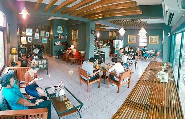 ร้านกาแฟแนววินเทจ ร้านกาแฟแนววินเทจ