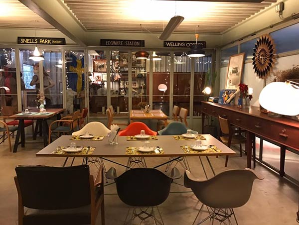 ร้านกาแฟแนววินเทจ ร้านกาแฟแนววินเทจ