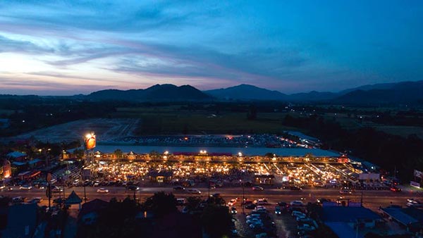 ตลาดเท่งเถิดเทิง ไนท์วินเทจ ตลาดเท่งเถิดเทิง ไนท์วินเทจ
