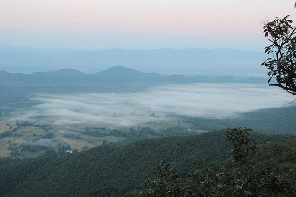 ดอยผาแดงแดนสองตะวัน ดอยผาแดงแดนสองตะวัน