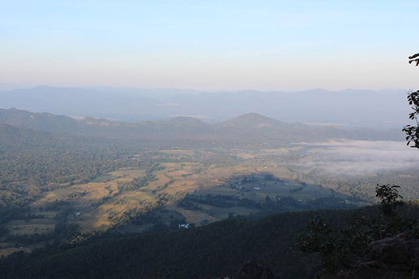 ดอยผาแดงแดนสองตะวัน ดอยผาแดงแดนสองตะวัน