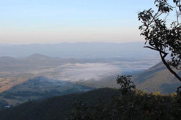 ดอยผาแดงแดนสองตะวัน ดอยผาแดงแดนสองตะวัน