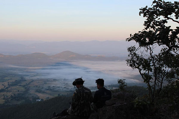 ดอยผาแดงแดนสองตะวัน ดอยผาแดงแดนสองตะวัน