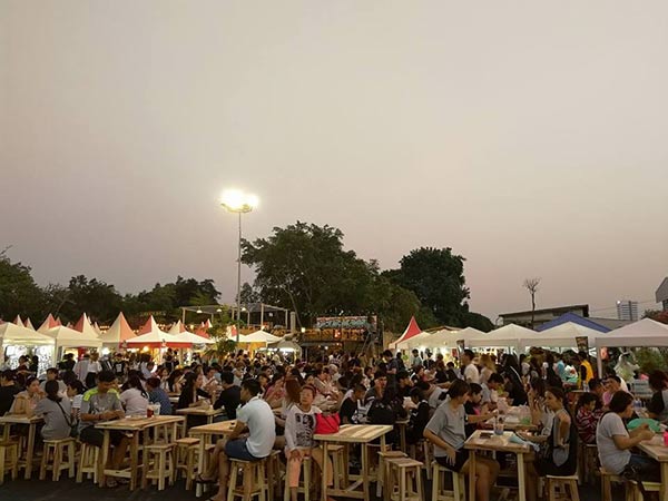 ตลาดอินดี้ ดาวคะนอง ตลาดอินดี้ ดาวคะนอง