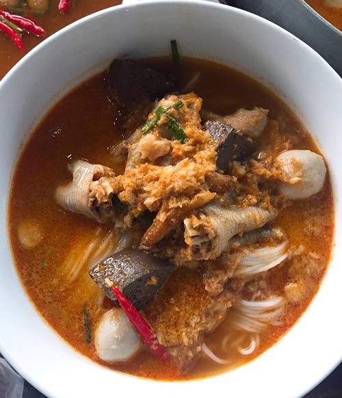 ร้านขนมจีนน้ำยาอร่อยเด็ด ร้านขนมจีนน้ำยาอร่อยเด็ด