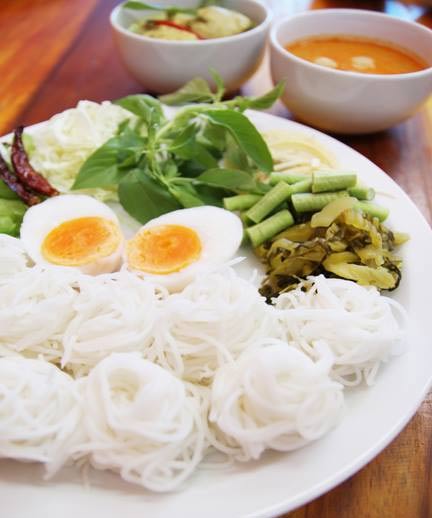 ร้านขนมจีนน้ำยาอร่อยเด็ด ร้านขนมจีนน้ำยาอร่อยเด็ด