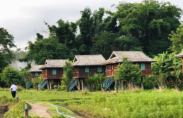 ที่พักหน้าฝน ที่พักหน้าฝน