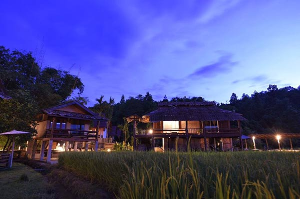 ที่พักหน้าฝน ที่พักหน้าฝน
