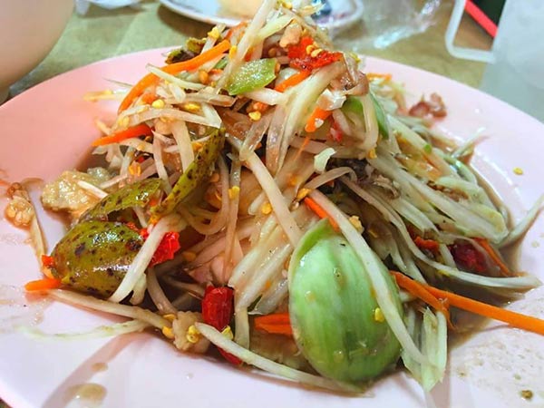 ส้มตำเจ๊แดง สามย่าน ส้มตำเจ๊แดง สามย่าน
