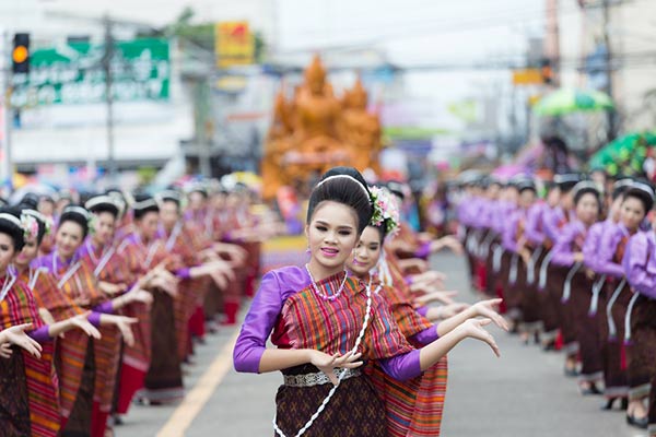 งานประเพณีแห่เทียนเข้าพรรษา งานประเพณีแห่เทียนเข้าพรรษา